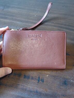 margot New York Brown Leather Wristlet Wallet